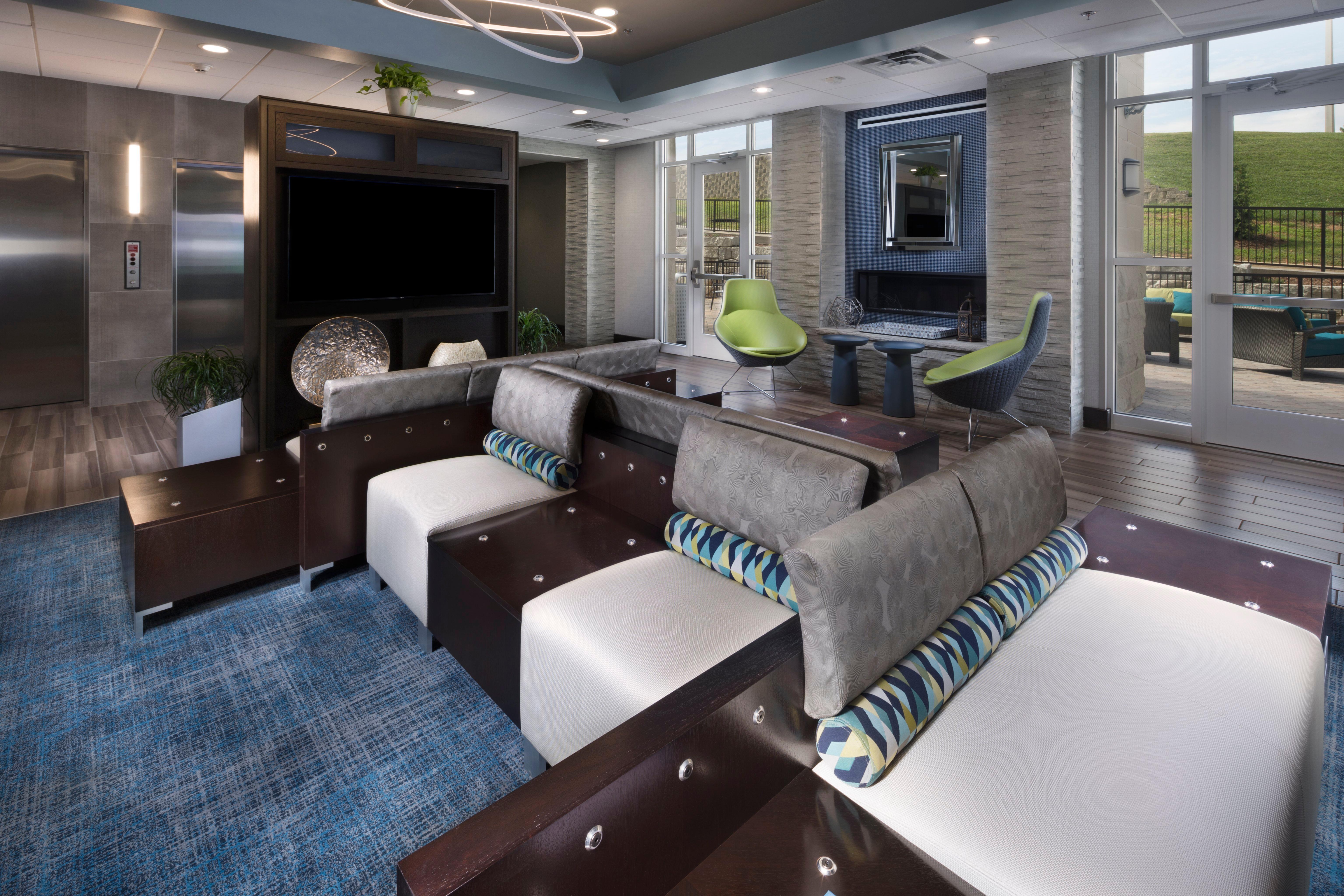 Holiday Inn & Suites Arden - Asheville Airport By Ihg Eksteriør bilde