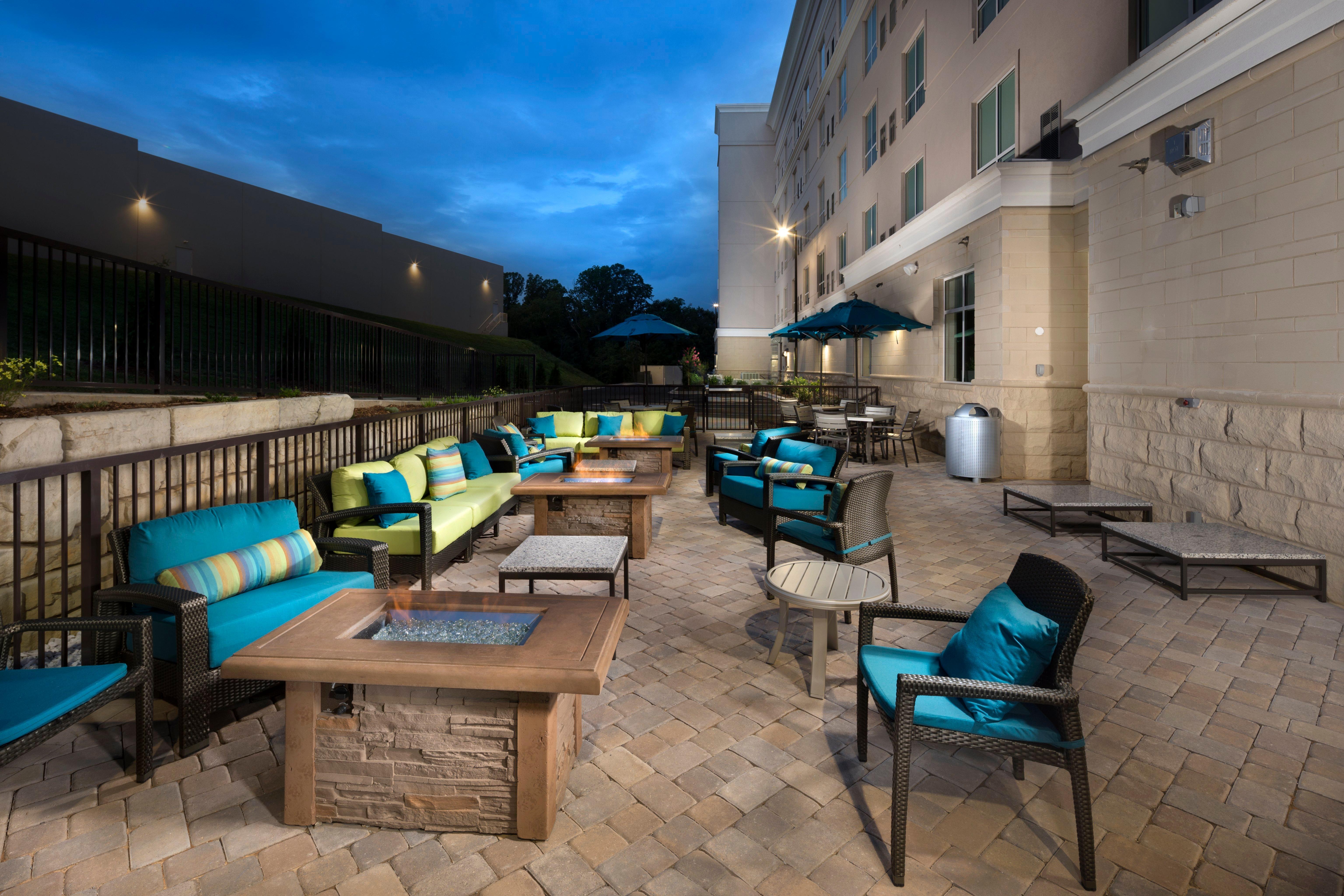 Holiday Inn & Suites Arden - Asheville Airport By Ihg Eksteriør bilde